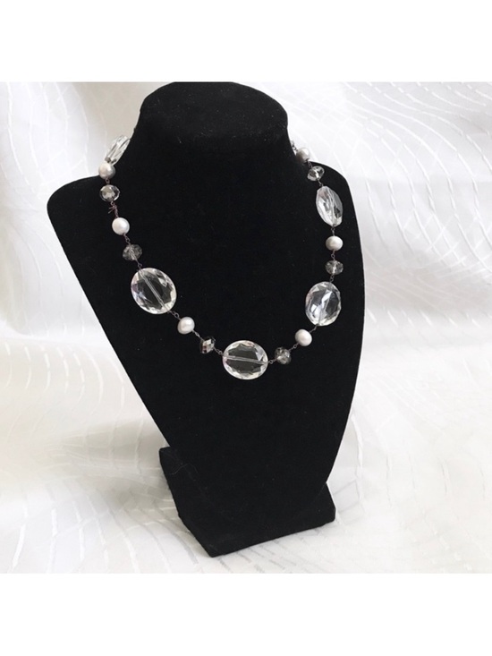 Jewelry - Beautiful Clear Faceted Bead Necklace